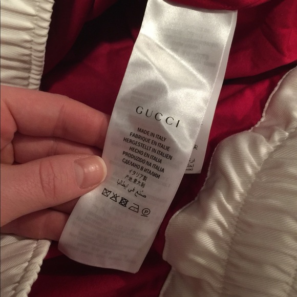 NWOT Gucci Men’s Dragon Velvet Hoodie Red Size L - Picture 3 of 3